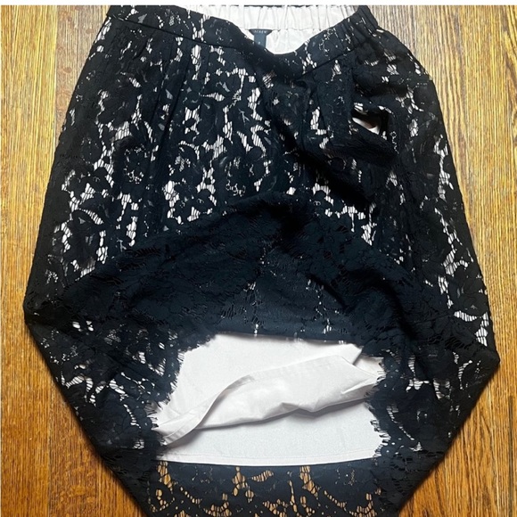 NWOT! GLAM up w for weddings, holidays etc. WITH POCKETS! J. Crew lace skirt . - Picture 5 of 7